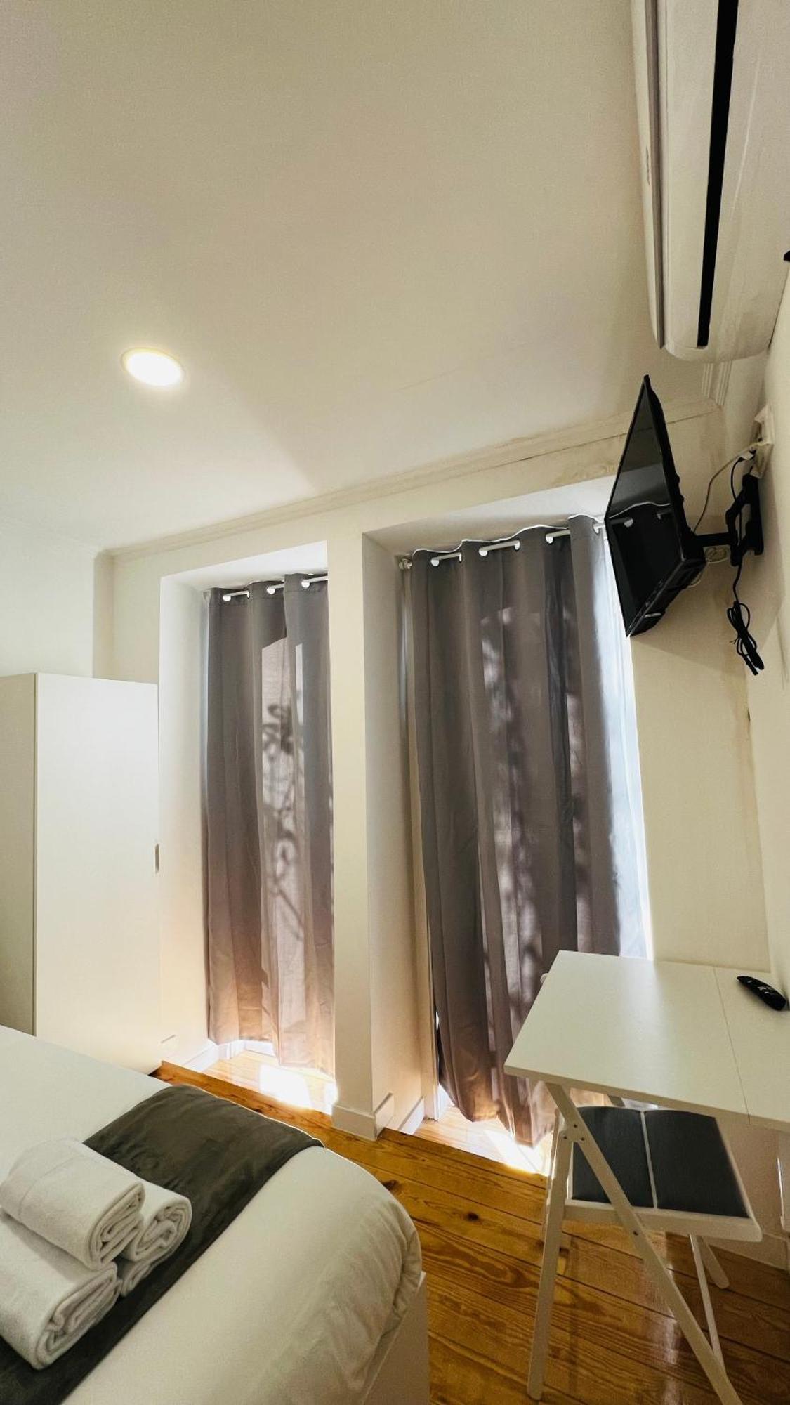 Suites Luciano Cordeiro Lisbona Esterno foto