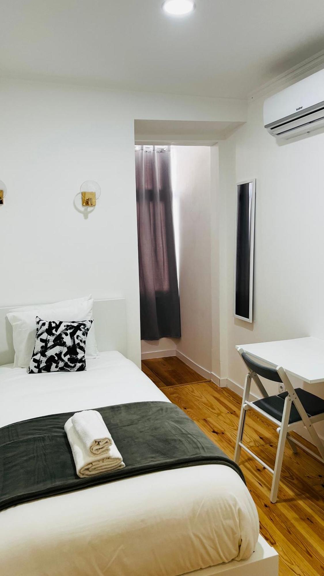 Suites Luciano Cordeiro Lisbona Esterno foto