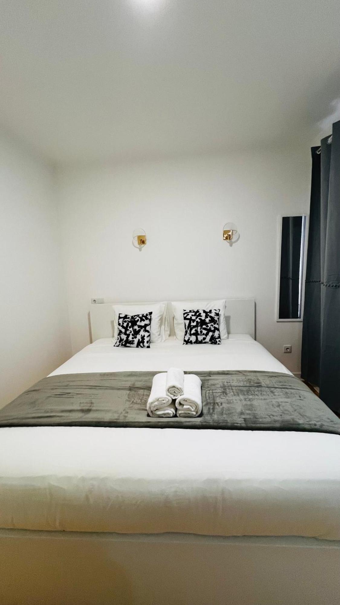 Suites Luciano Cordeiro Lisbona Esterno foto
