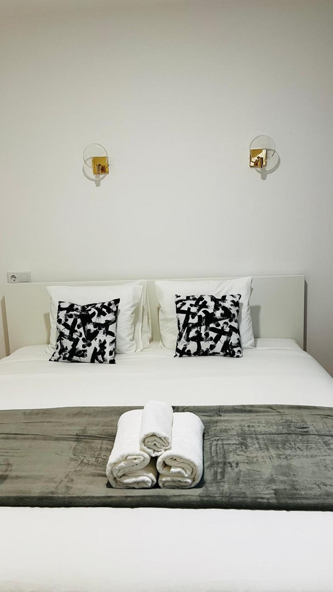 Suites Luciano Cordeiro Lisbona Esterno foto